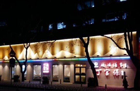 餐飲老字號推”副牌“能否敵得過快時(shí)尚？