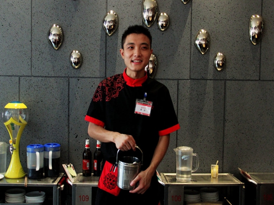 10分鐘就能學(xué)會(huì)海底撈服務(wù)，不信進(jìn)來看看