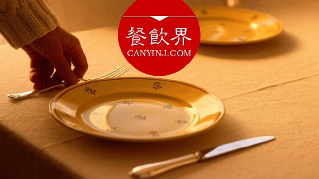 日本咖啡館馬失前蹄，原因竟是品牌升級(jí)？#周末一參#
