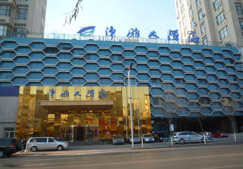 28歲的餐飲巨頭倒下了：昔日行業(yè)標(biāo)桿，無(wú)數(shù)人跑去偷師|餐飲界