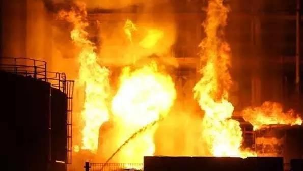 警示！餐館發(fā)生爆炸老板身亡，原因竟是用了它！