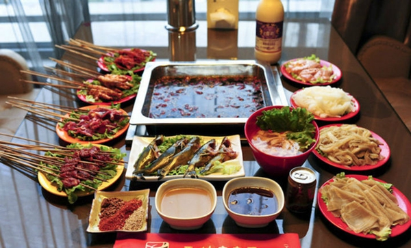 玉林串串香，這家擁有21年歷史的串串店到底是怎么活下來的？|餐飲界