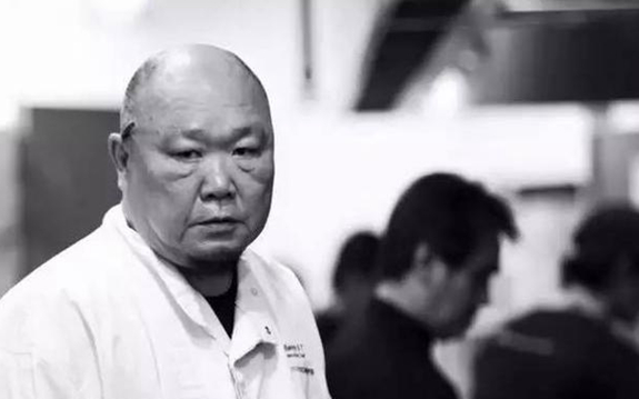 混過(guò)黑幫吸過(guò)毒 他拿起鍋鏟開餐廳現(xiàn)月入75萬(wàn)美元