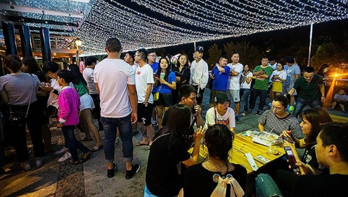 夜宵越火 城市越活？中國夜宵經(jīng)濟大比拼