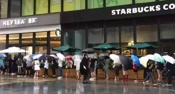 臥底喜茶北京代購群：排隊沒升級，黃牛卻“升級”不少