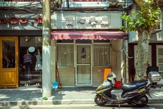 不讓“米其林”小店曇花一現(xiàn)！上海推進(jìn)小餐飲“標(biāo)準(zhǔn)化管理”|餐飲界