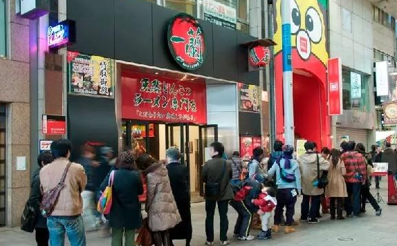 用餐全程無需交流，一蘭拉面如何治愈“一人食”顧客