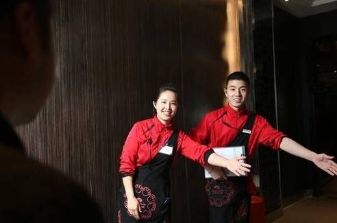 占領(lǐng)北上廣深、布局海外7國(guó)，擁有200+門(mén)店的海底撈為什么不在重慶開(kāi)店？