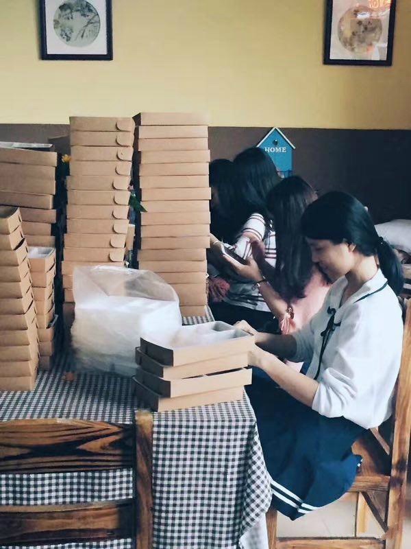 這家外賣炒出60%的復(fù)購，全靠這個有“手段”的女文青|餐飲界