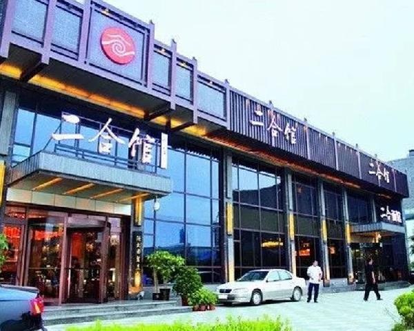 強(qiáng)悍的餐飲業(yè)“師徒制”：看看海底撈、喜家德們?nèi)绾芜M(jìn)行人才“傳幫帶”！