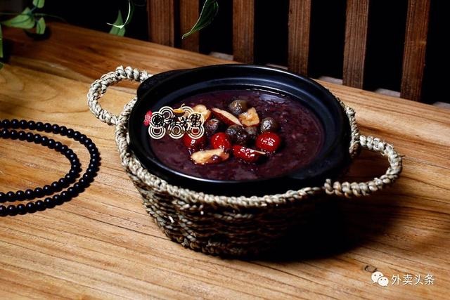 從無人問津，到餓了么、美團(tuán)上的爆品，如何憑一碗粥拿到晉級牌