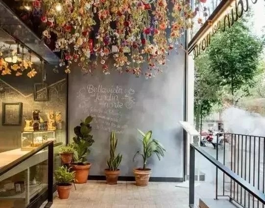 為什么燈光亮的餐廳反而生意不好？餐廳照明的門道你懂多少？