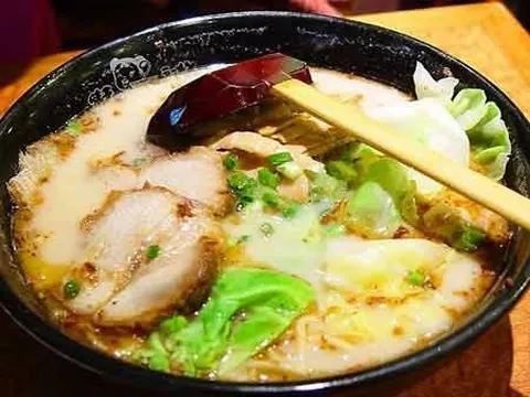 “5年千店”計劃泡湯、業(yè)績連續(xù)3年下滑，味千拉面為何身陷“中年危機(jī)”？