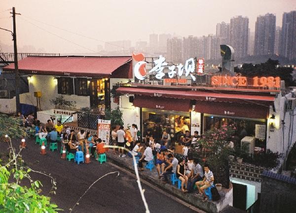 從蒼蠅館到40家店，四年天天排長隊(duì)