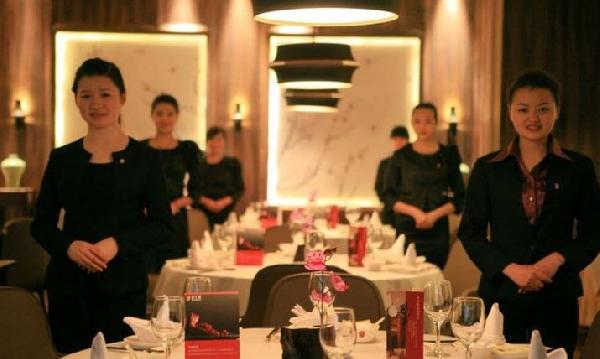員工就活該吃回鍋油？俏江南不倒閉誰(shuí)倒閉？|餐飲界