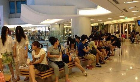 員工和顧客起沖突，如果你是店長，會(huì)怎么處理？