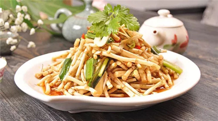 作為美食新食尚，春天吃野菜我們要注意哪些事項(xiàng)呢