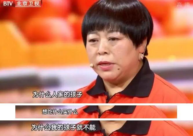 52歲煎餅大媽月入十幾萬(wàn)，送女兒出國(guó)留學(xué)，開煎餅學(xué)校，把煎餅賣到全世界，而你卻覺(jué)得她Low！