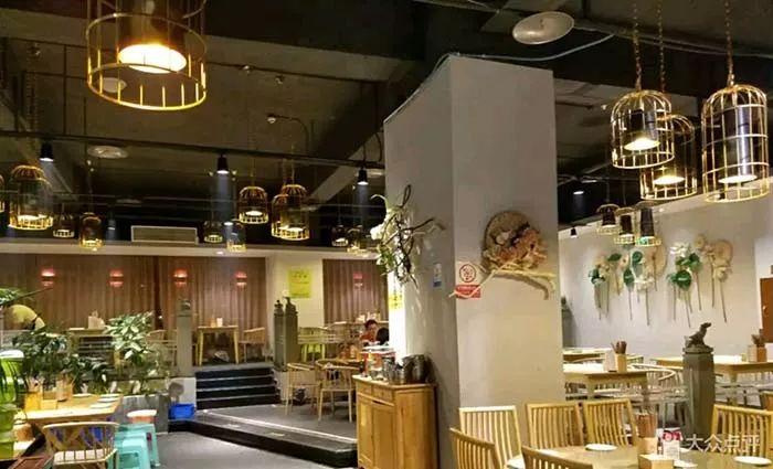 一年關(guān)店4萬家，萬人迷的川菜怎么就成了萬人敵？