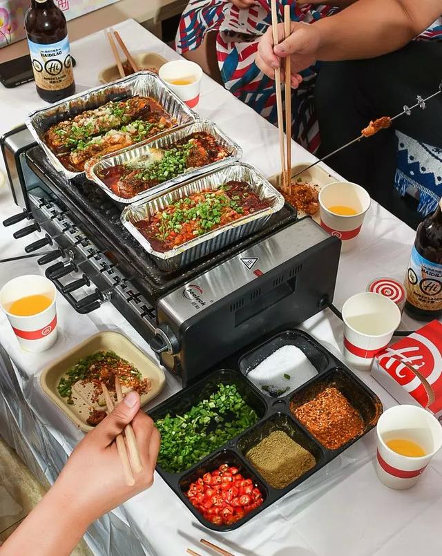 海底撈開(kāi)始做燒烤外賣(mài)，你怎么看？