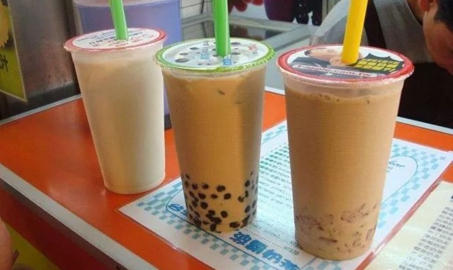 一點(diǎn)點(diǎn)、貢茶、Coco都可等14款“無(wú)糖”奶茶竟然都含糖
