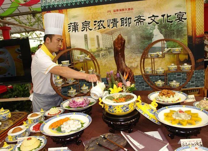 珍藏版創(chuàng)意菜品造型藝術(shù)?。ň蕡D文！）