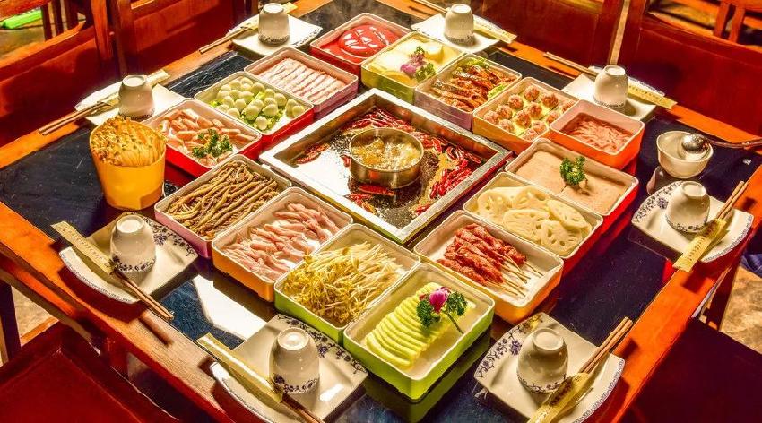 接手了一家火鍋店，過了兩天，我哭了！|餐飲界