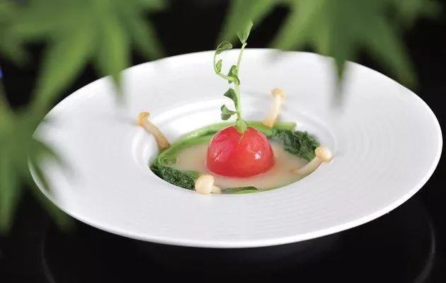 學(xué)會(huì)這幾招，手機(jī)也能拍出驚艷的美食照片