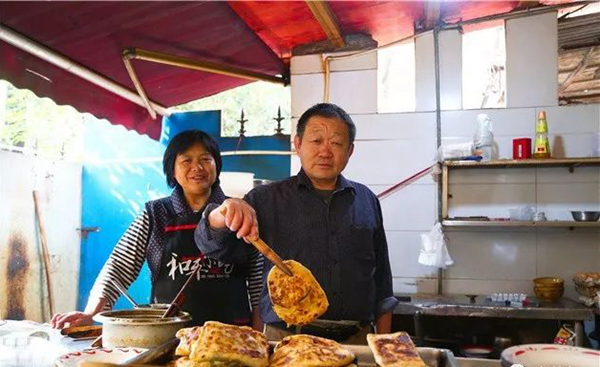 即便搬遷5次，顧客依然能慕名而來，這家餐廳有什么高招？