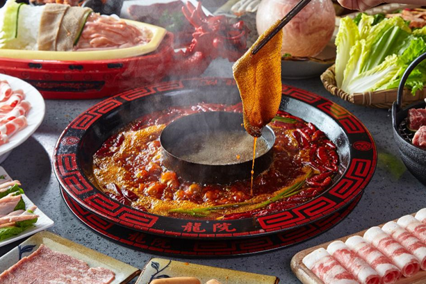 龍院老火鍋，東灶餐飲12年匠心之作，舌尖上的川粵美食