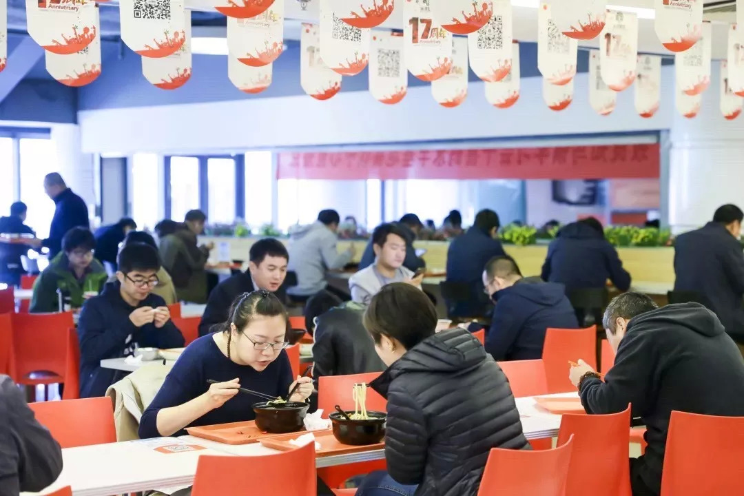 洗牌在即，品牌化團餐“入伙”正當時？ | 餐見
