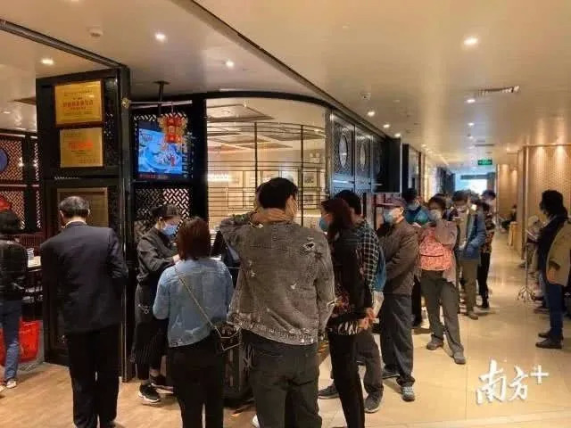 大家都在期待的“報復(fù)性消費”，究竟什么時候來？