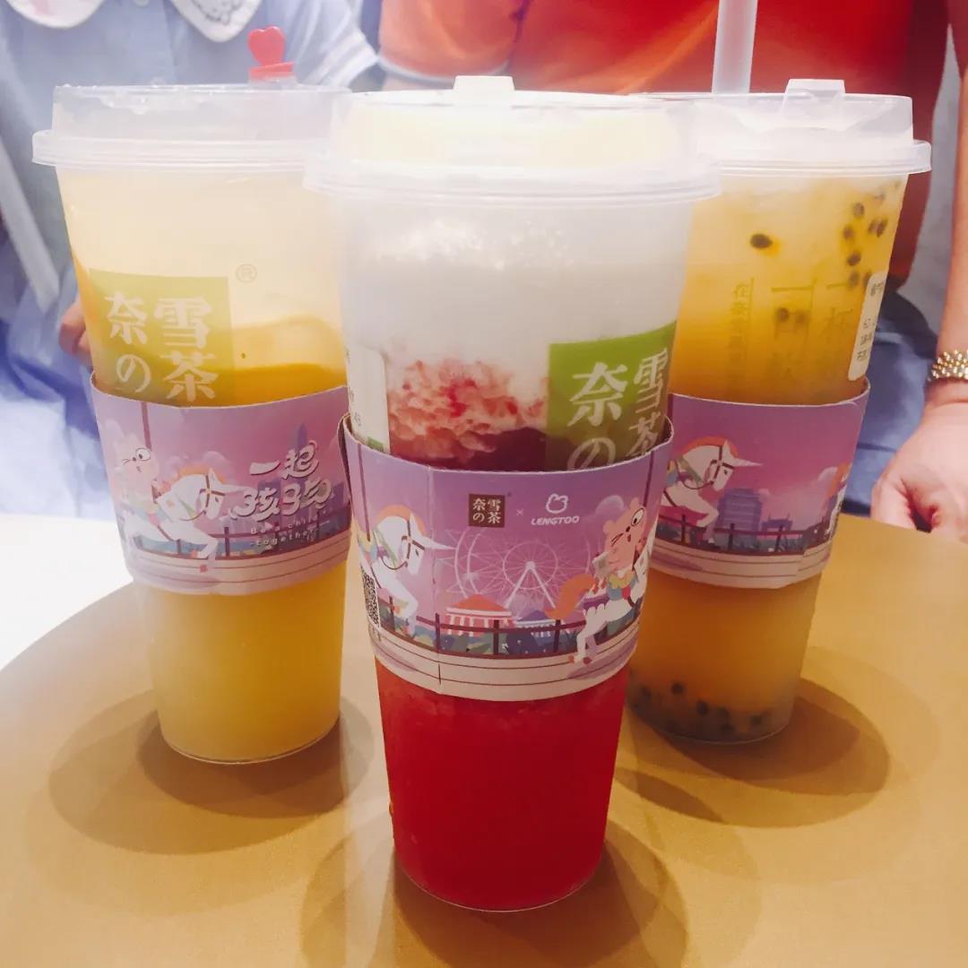 奈雪完成近億美金新融資；西貝因茶位費(fèi)遭投訴；上海一男子因吃河豚成植物人