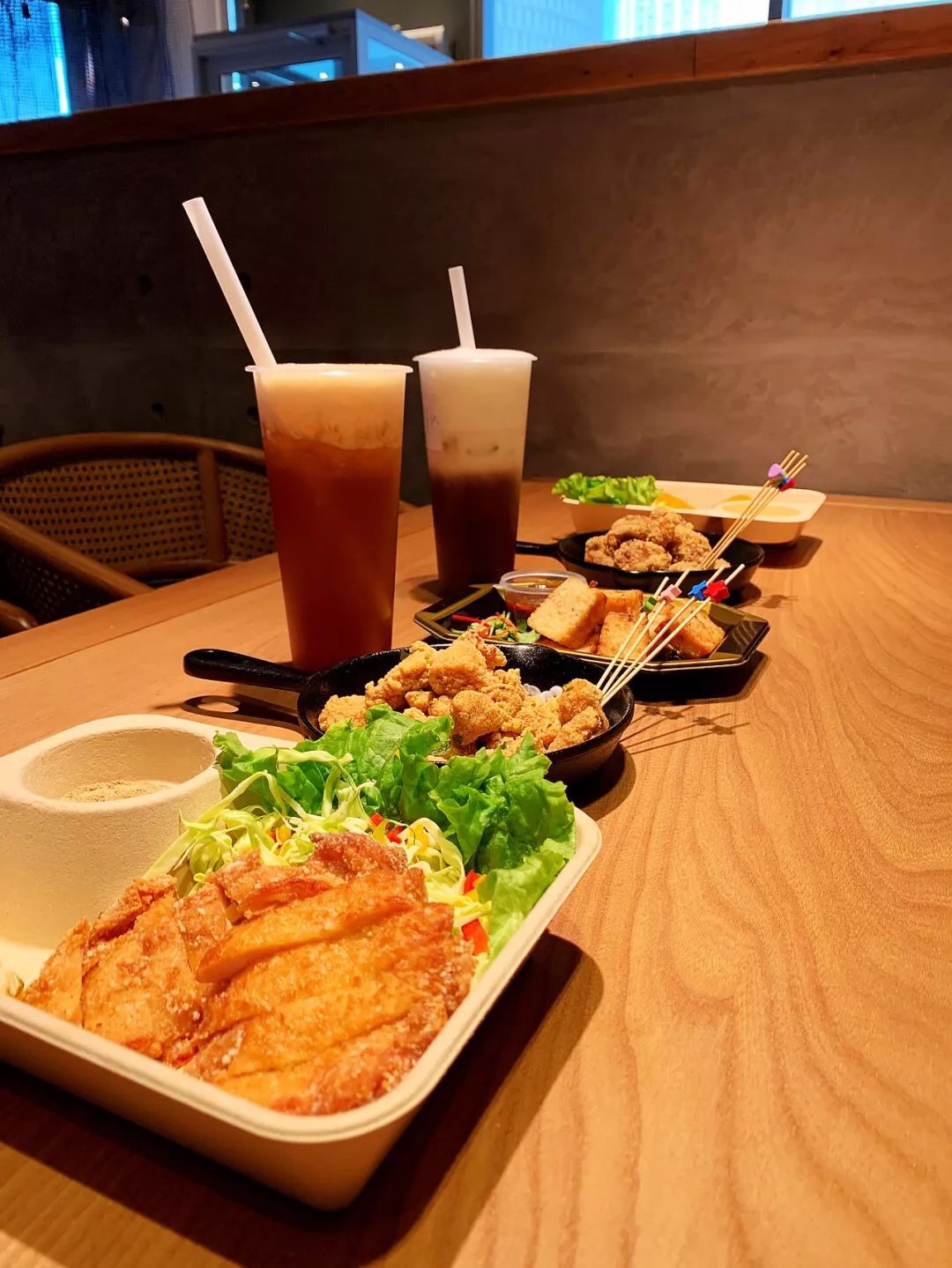 餐飲大事件213期 |麥當(dāng)勞、星巴克巨資布局中國咖啡市場，吉野家開挖家庭場景，2020中國線上外賣排行榜出爐|餐飲界