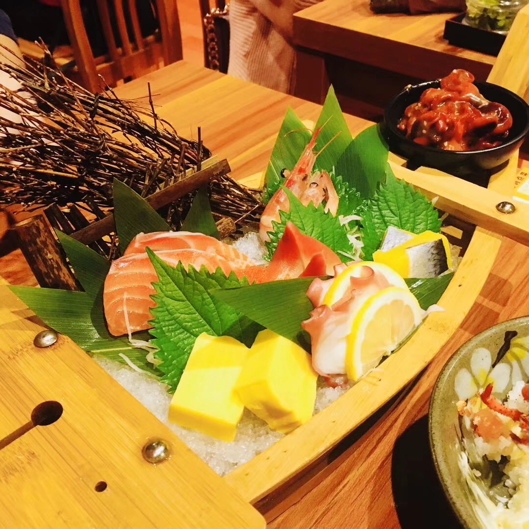 餐飲大事件220期 |瑞幸咖啡重新放開加盟、阿里巴巴本地生活全資收購美味不用等、Angelababy官宣成都開火鍋店|餐飲界