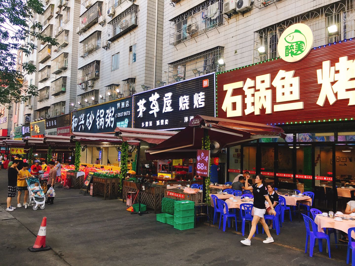 “成癮型”餐飲，正在收割一代年輕人?
