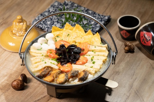 制霸新春朋友圈的蟹狀元年夜飯來了！