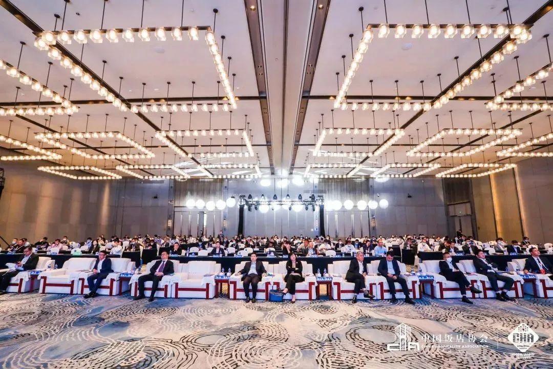 喜報(bào)！潘多拉飲食集團(tuán)榮獲“2022年度團(tuán)餐領(lǐng)跑者TOP100”