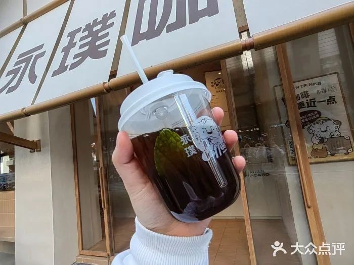 三頓半和瑞幸的相遇，是業(yè)態(tài)重塑還是渠道延伸？