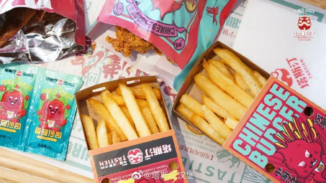 三年涌現(xiàn)3000家店，“中國(guó)漢堡 · 塔斯汀的逆襲之路”|餐飲界