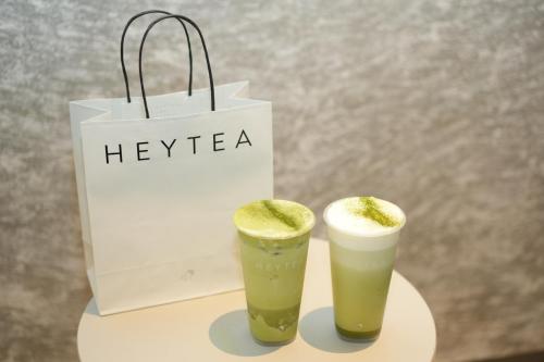 「三倍厚抹」上新一周年，喜茶千目抹茶系列持續(xù)人氣熱銷